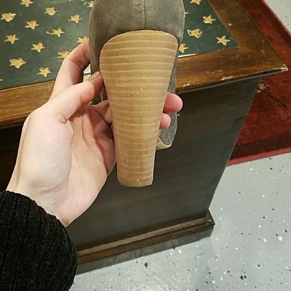 High heals - Picture 3 of 5